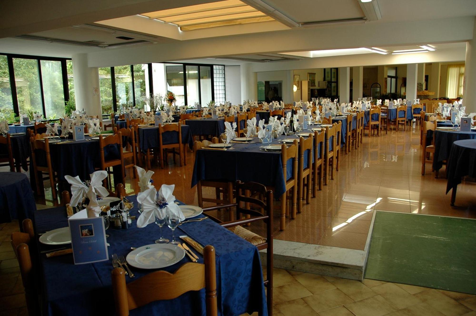 Hotel Beau Soleil Cesenatico Exteriör bild